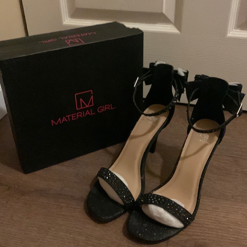 NIB Material Girl Sparkle Bow Stilettos